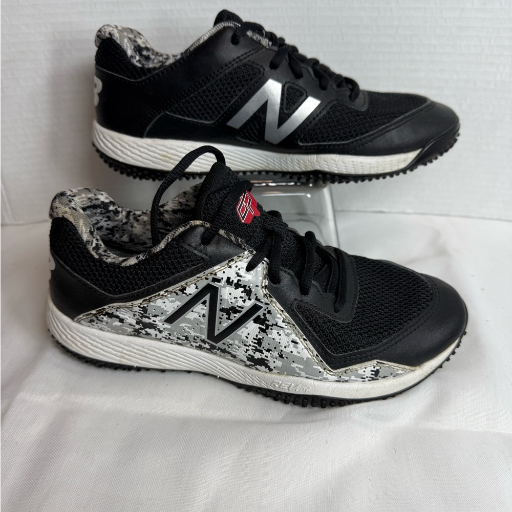 New Balance TY4040P4 Rubber Baseball Turf Shoes Size Boys US 5.5